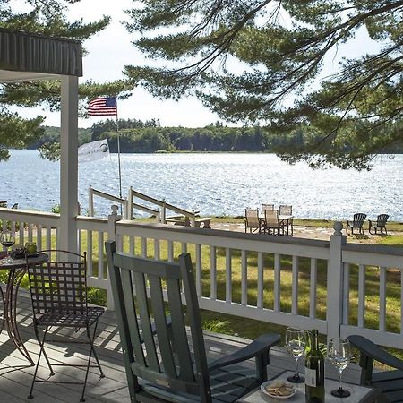 Wolf Cove Inn Poland Bagian luar foto